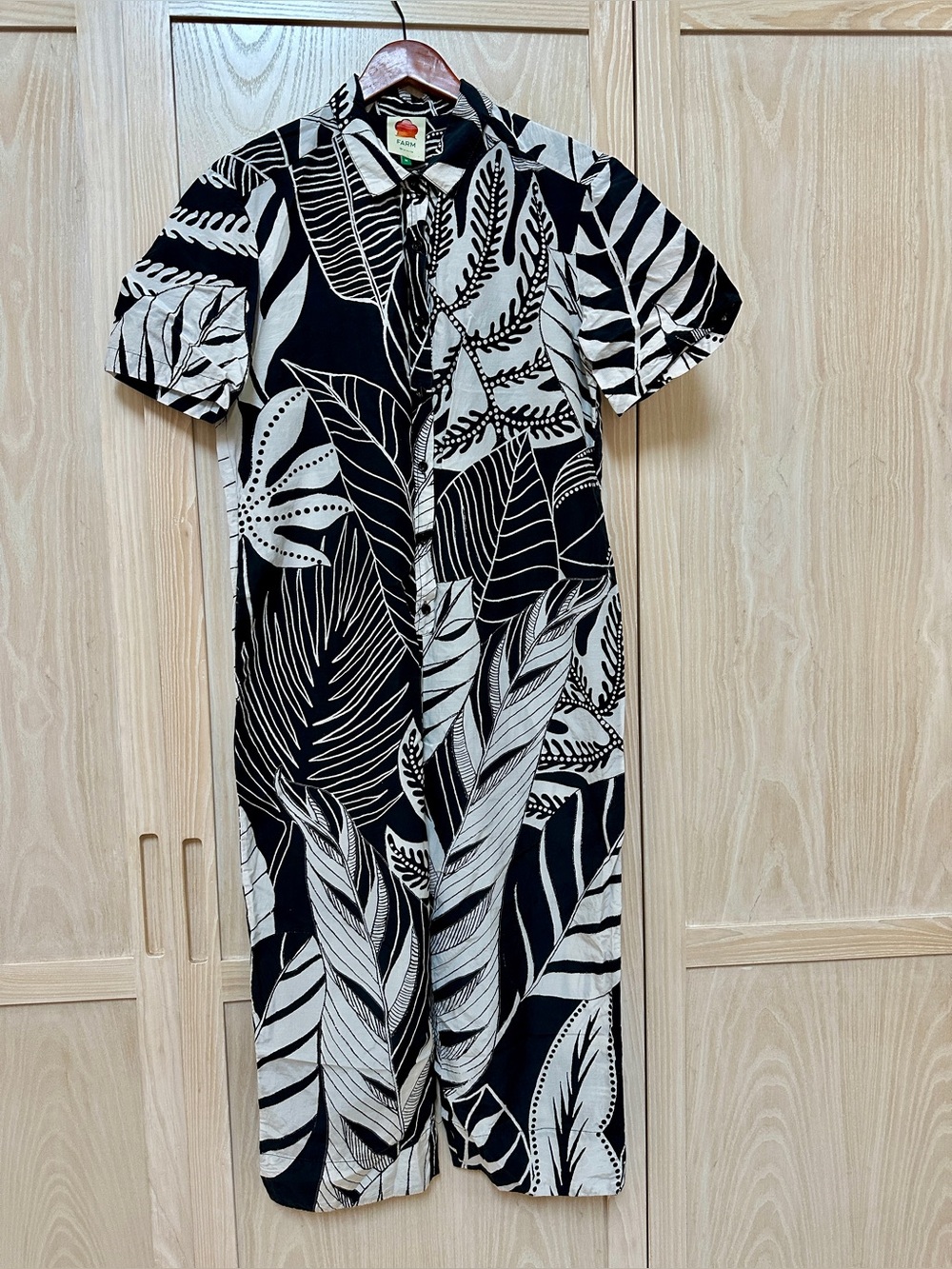 FARM Rio Black & White Tropical-Leaf Button-Front Jumpsuit